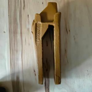 L110F L120F牙齿VOE11417099  适用机型沃尔沃装载机L110G/H L120H L60 L70 L90配件