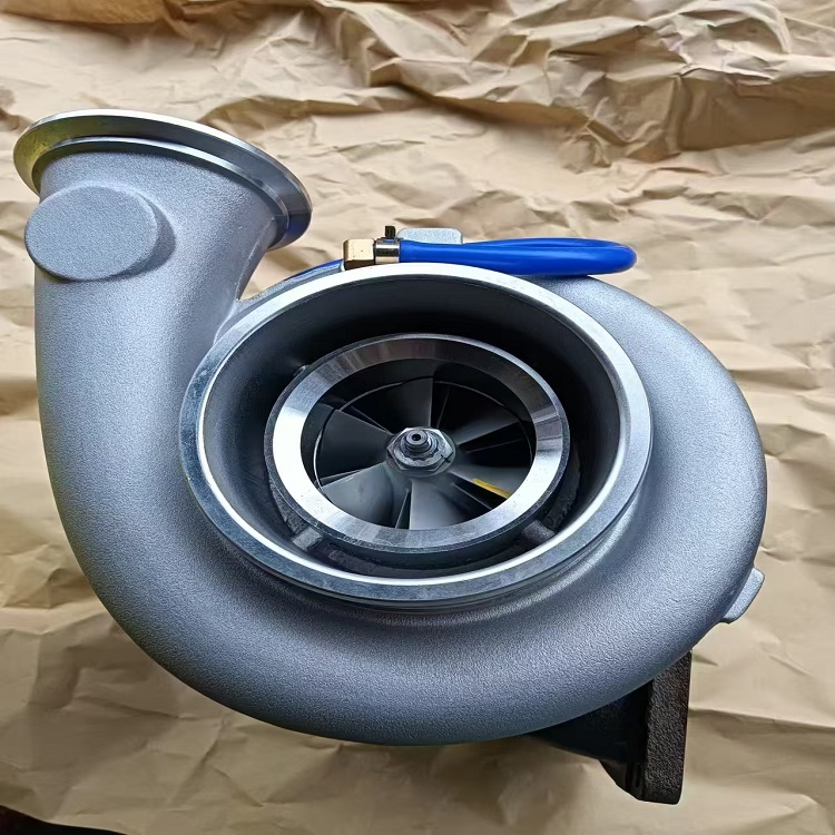 VOLVO增压器85000215 沃尔沃涡轮增压器20871405