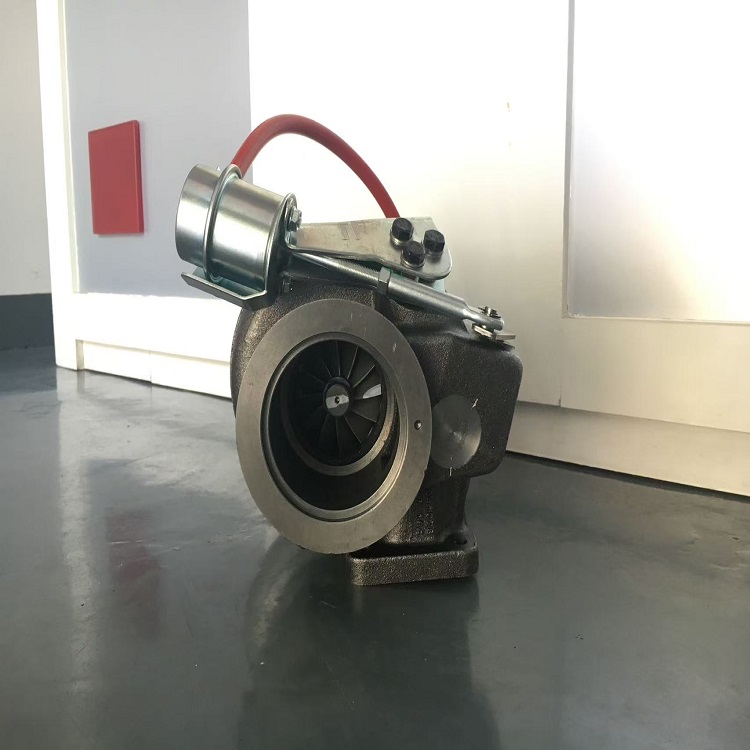 沃尔沃遍达TAD1170涡轮增压器3801559 山东沃尔沃涡轮增压器供货商